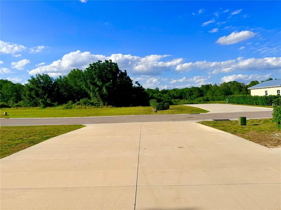 На продажу: $85,900 (0.14 acres)