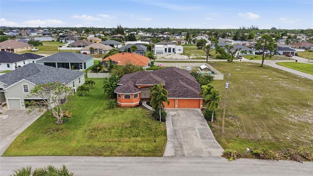 En Venta: $389,000 (4 camas, 2 baños, 2531 Pies cuadrados)