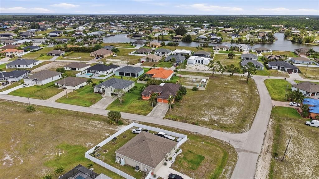 En Venta: $389,000 (4 camas, 2 baños, 2531 Pies cuadrados)