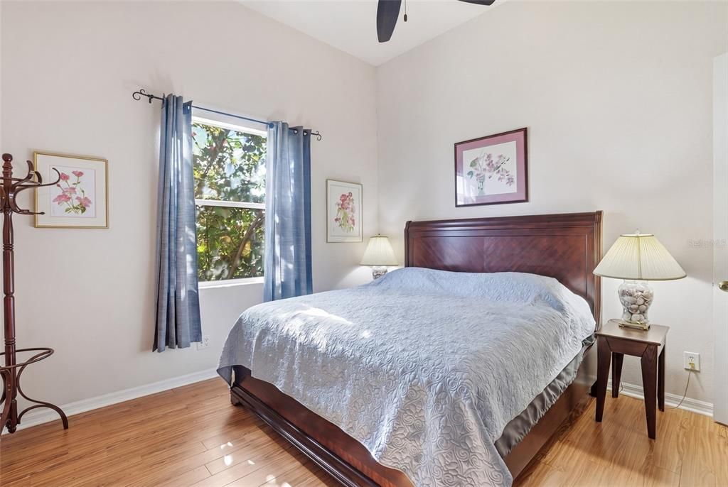 En Venta: $389,000 (4 camas, 2 baños, 2531 Pies cuadrados)