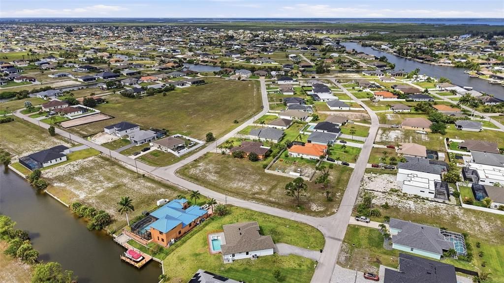En Venta: $389,000 (4 camas, 2 baños, 2531 Pies cuadrados)