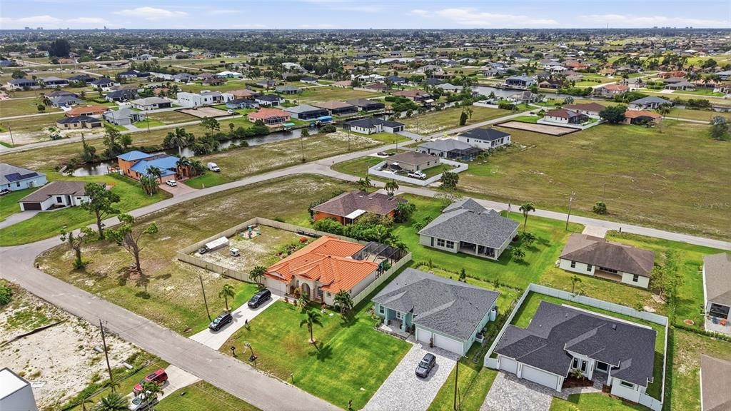 En Venta: $389,000 (4 camas, 2 baños, 2531 Pies cuadrados)