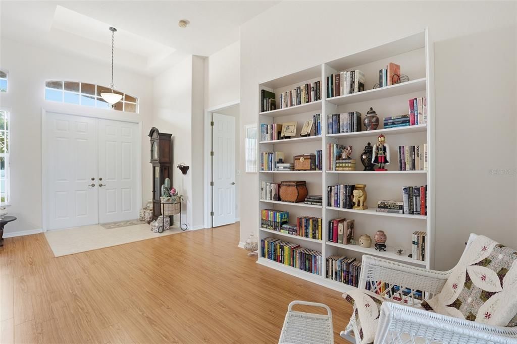 En Venta: $389,000 (4 camas, 2 baños, 2531 Pies cuadrados)