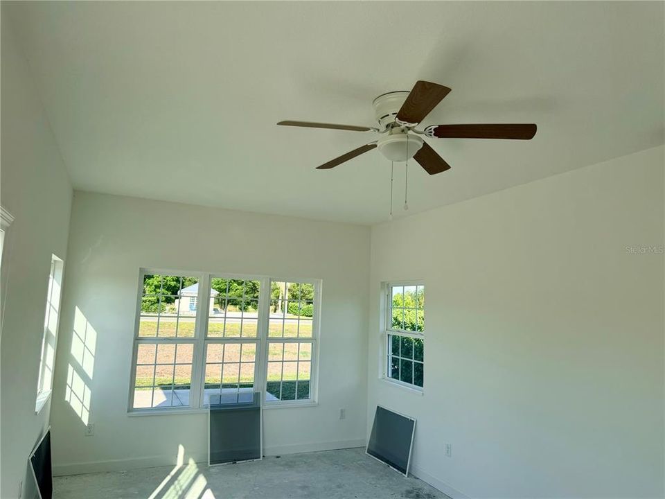 En Venta: $155,900 (0.14 acres)
