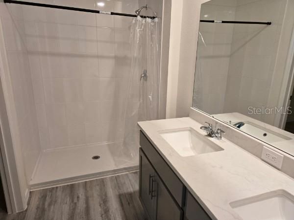 En Renta: $1,800 (4 camas, 2 baños, 1740 Pies cuadrados)