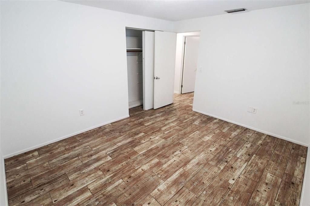 Под контрактом: $3,495 (4 спален, 2 ванн, 1788 Квадратных фут)