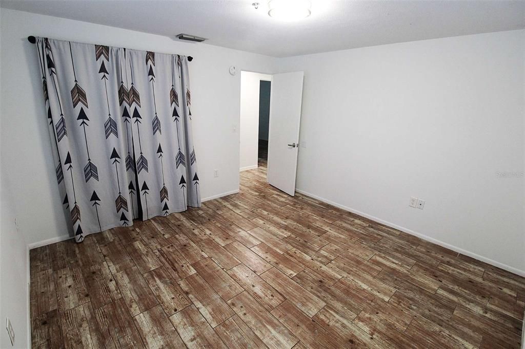 Под контрактом: $3,495 (4 спален, 2 ванн, 1788 Квадратных фут)