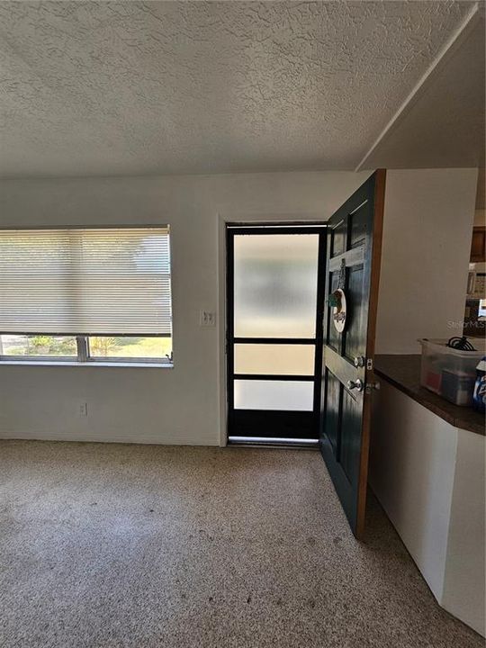 For Rent: $1,950 (4 beds, 1 baths, 1134 Square Feet)