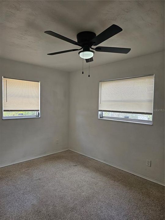 For Rent: $1,950 (4 beds, 1 baths, 1134 Square Feet)