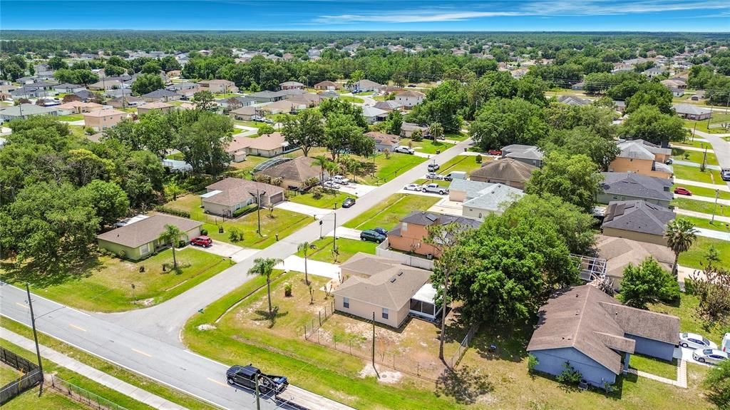 Activo con contrato: $239,000 (3 camas, 2 baños, 998 Pies cuadrados)
