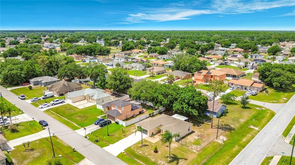 Activo con contrato: $239,000 (3 camas, 2 baños, 998 Pies cuadrados)