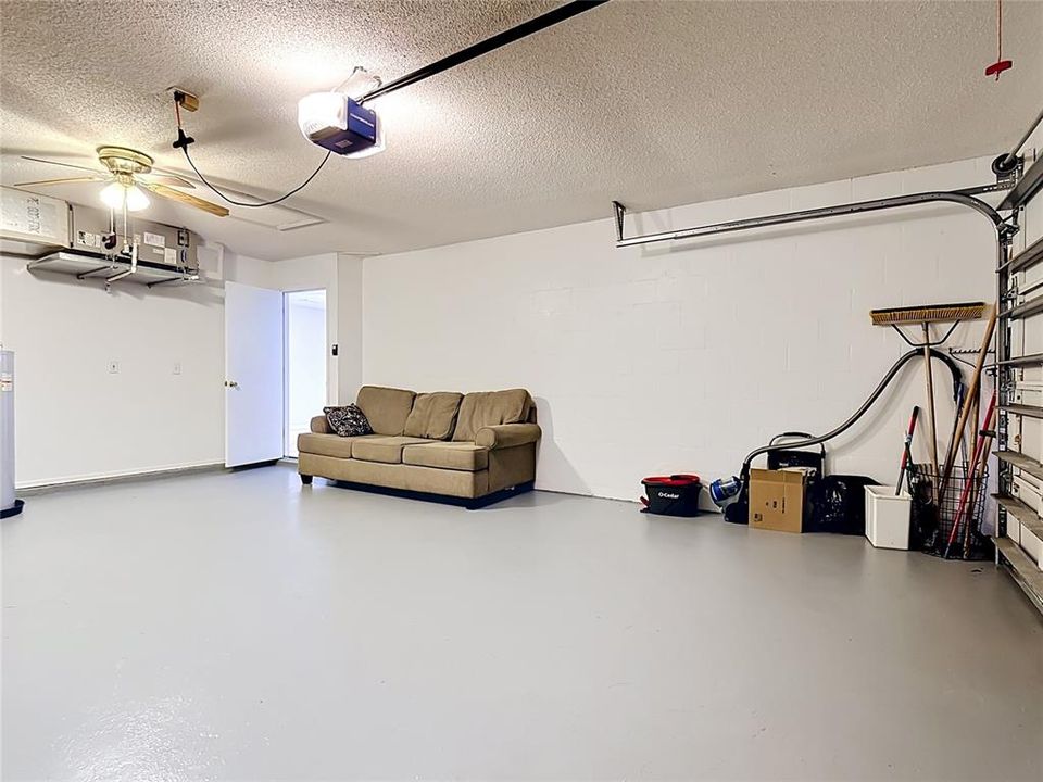 Activo con contrato: $239,000 (3 camas, 2 baños, 998 Pies cuadrados)