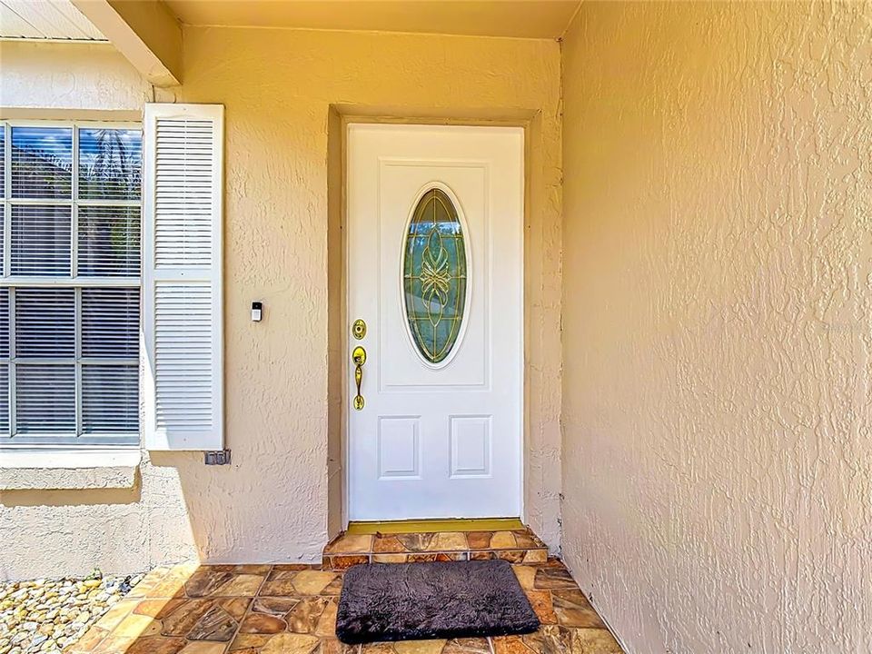 Activo con contrato: $239,000 (3 camas, 2 baños, 998 Pies cuadrados)