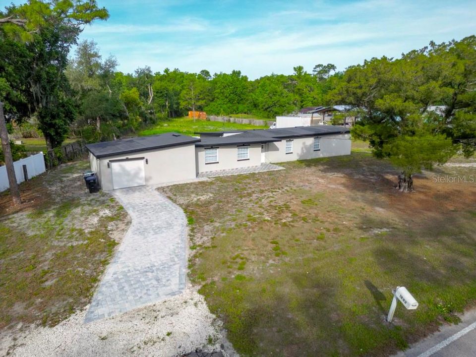 En Venta: $630,000 (5 camas, 3 baños, 1969 Pies cuadrados)