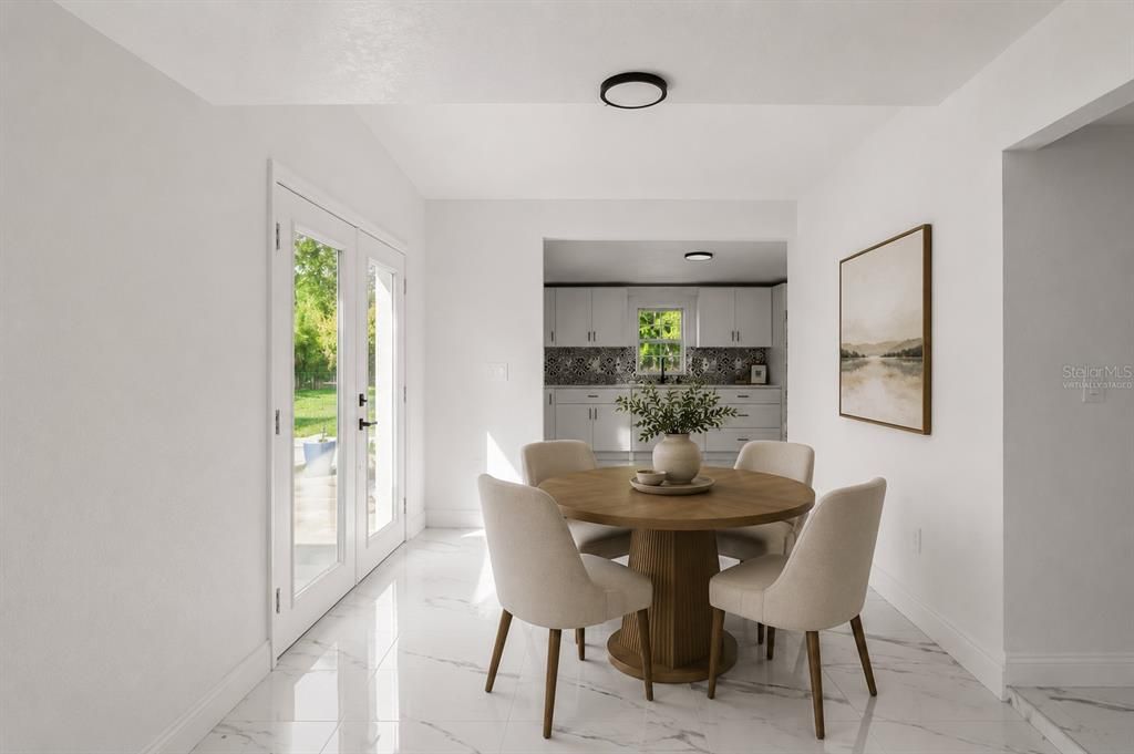En Venta: $630,000 (5 camas, 3 baños, 1969 Pies cuadrados)