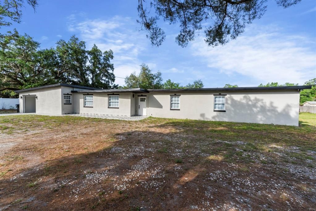 En Venta: $630,000 (5 camas, 3 baños, 1969 Pies cuadrados)