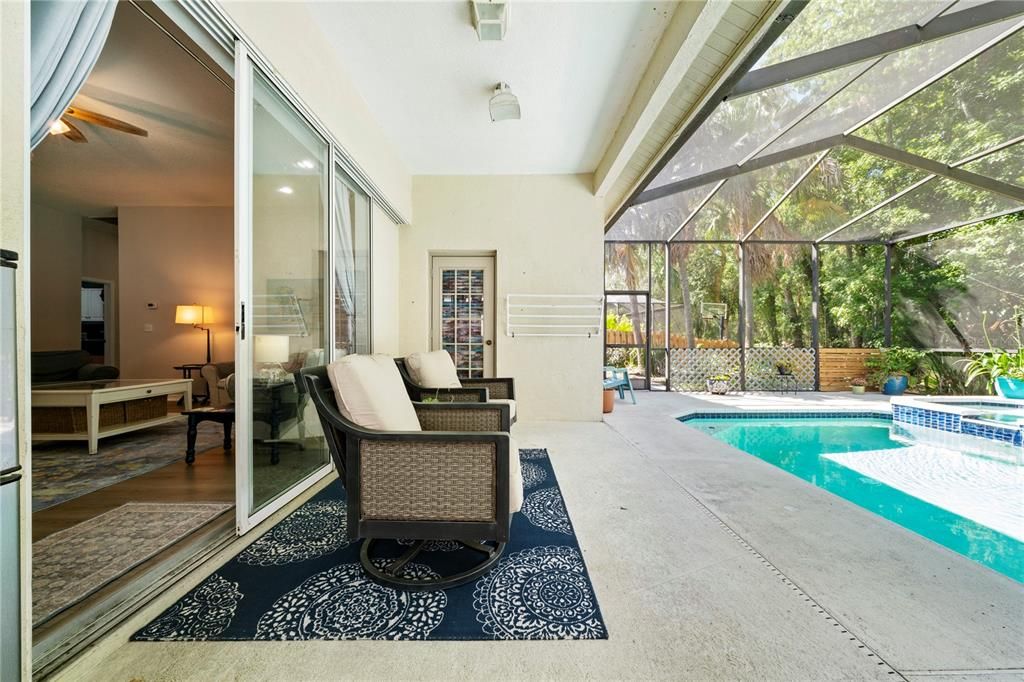 For Sale: $525,000 (4 beds, 3 baths, 2493 Square Feet)