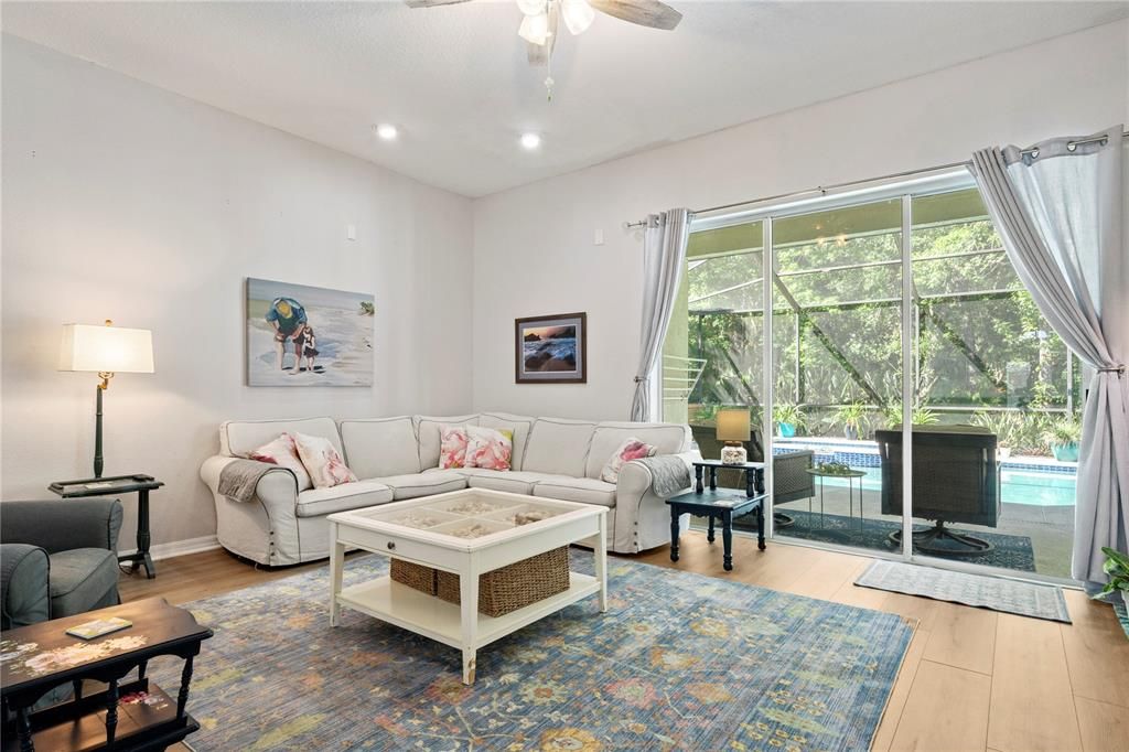 For Sale: $525,000 (4 beds, 3 baths, 2493 Square Feet)