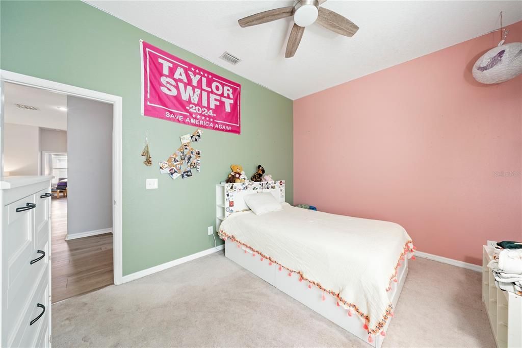 For Sale: $525,000 (4 beds, 3 baths, 2493 Square Feet)