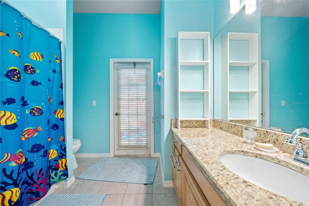 For Sale: $525,000 (4 beds, 3 baths, 2493 Square Feet)