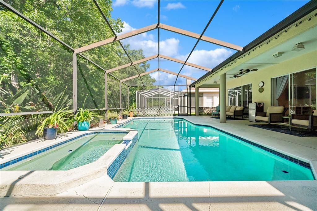 For Sale: $525,000 (4 beds, 3 baths, 2493 Square Feet)