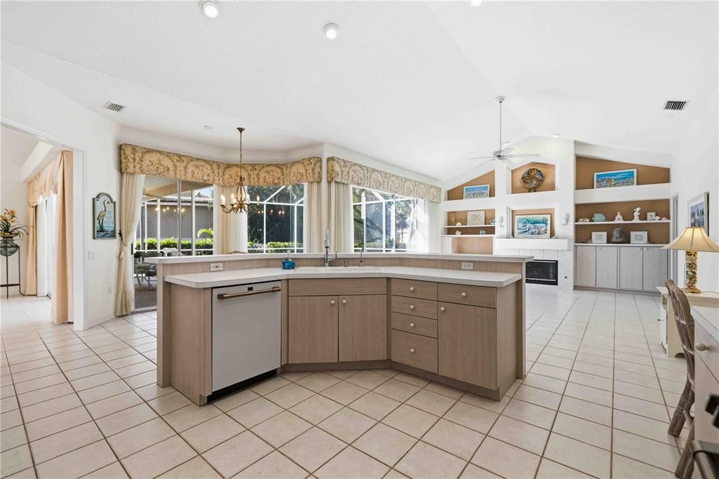 For Sale: $1,250,000 (4 beds, 3 baths, 2827 Square Feet)
