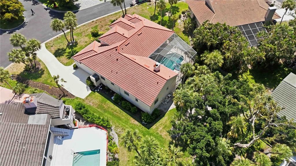 For Sale: $1,250,000 (4 beds, 3 baths, 2827 Square Feet)