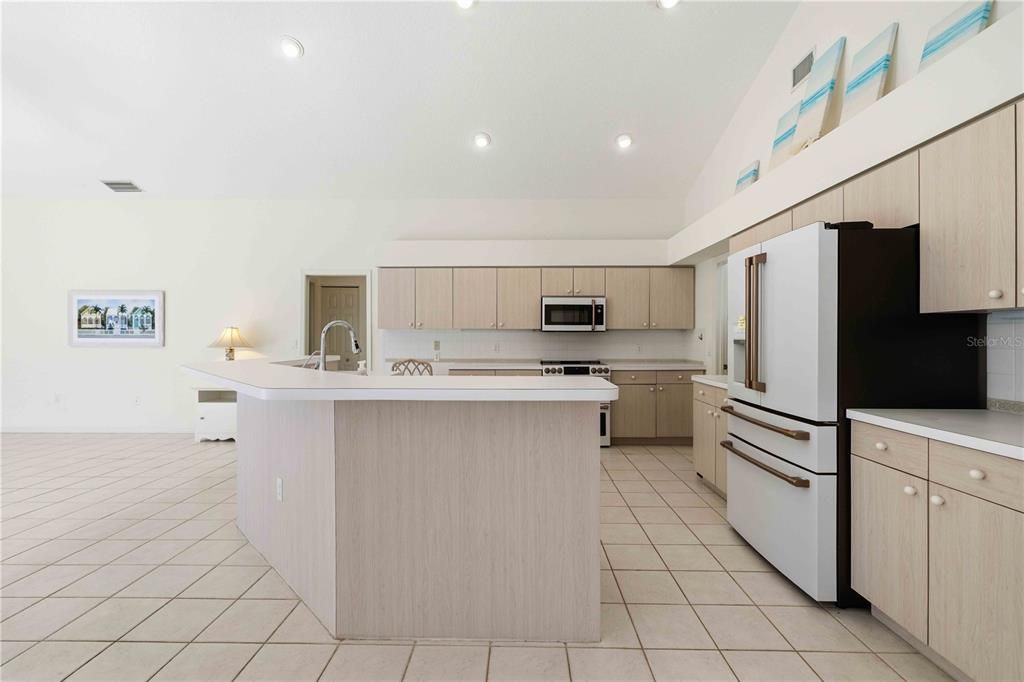 For Sale: $1,250,000 (4 beds, 3 baths, 2827 Square Feet)