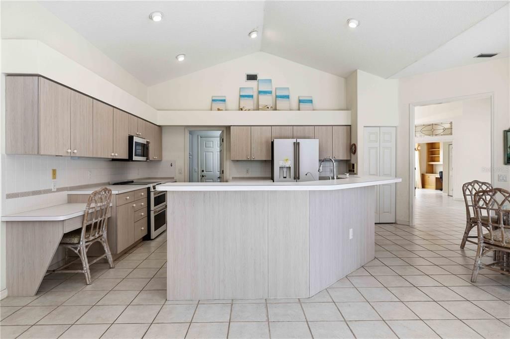 For Sale: $1,250,000 (4 beds, 3 baths, 2827 Square Feet)