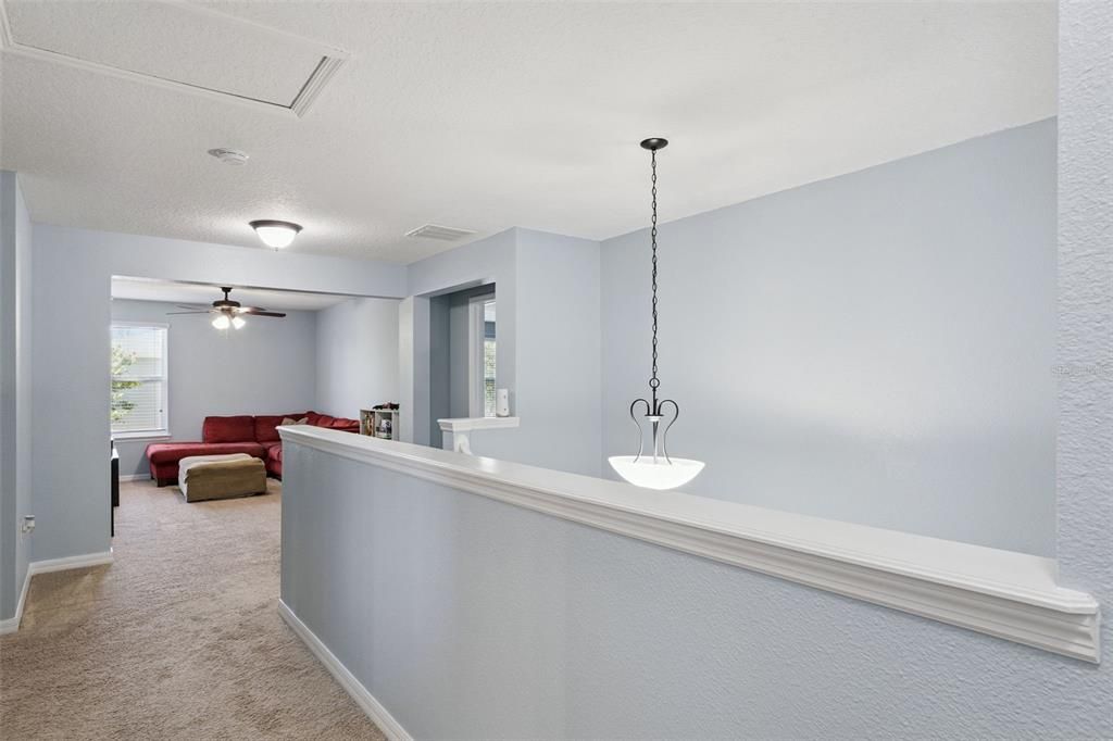 Activo con contrato: $360,000 (4 camas, 2 baños, 2831 Pies cuadrados)