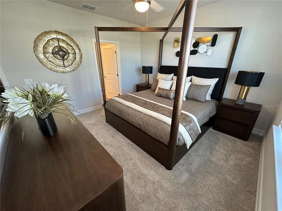 For Rent: $2,295 (3 beds, 2 baths, 2139 Square Feet)