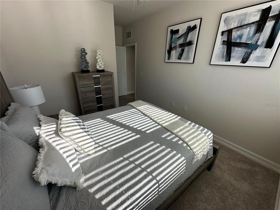 For Rent: $2,295 (3 beds, 2 baths, 2139 Square Feet)