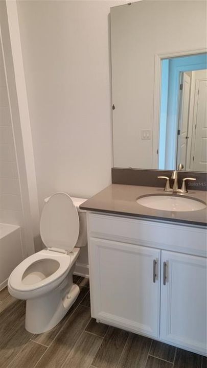 For Rent: $2,950 (4 beds, 3 baths, 2656 Square Feet)