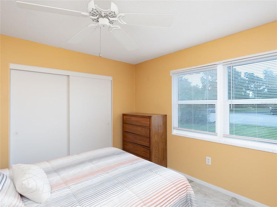 For Sale: $169,900 (2 beds, 2 baths, 1055 Square Feet)