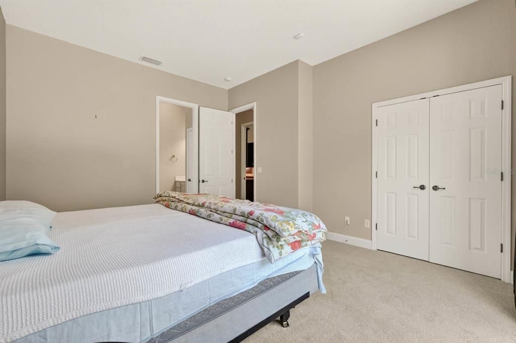 For Sale: $679,900 (4 beds, 4 baths, 2863 Square Feet)