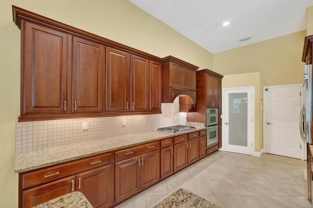 For Sale: $679,900 (4 beds, 4 baths, 2863 Square Feet)