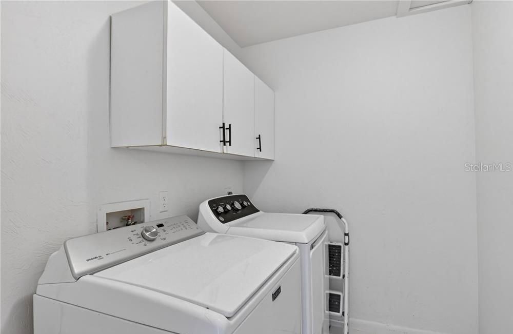 На продажу: $299,000 (2 спален, 2 ванн, 1604 Квадратных фут)