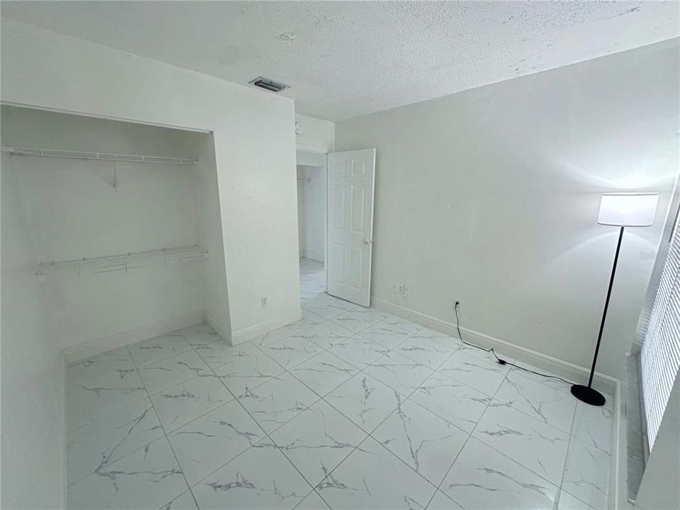 Active With Contract: $349,900 (3 beds, 2 baths, 1259 Square Feet)