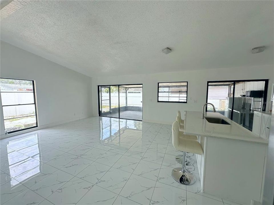 Active With Contract: $349,900 (3 beds, 2 baths, 1259 Square Feet)