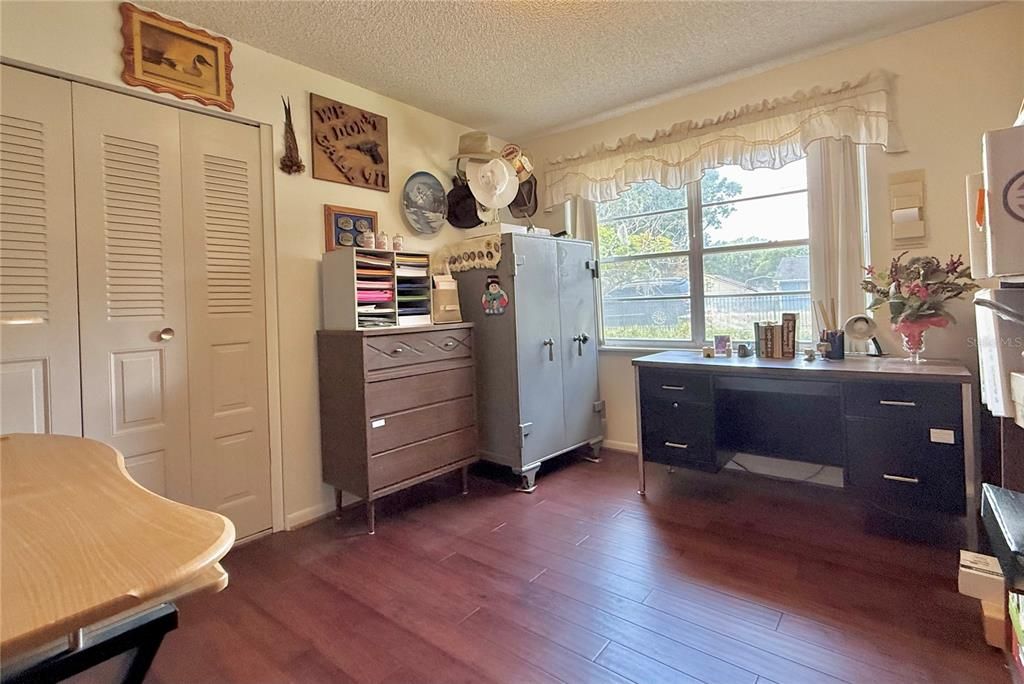 Active With Contract: $285,000 (3 beds, 2 baths, 1350 Square Feet)