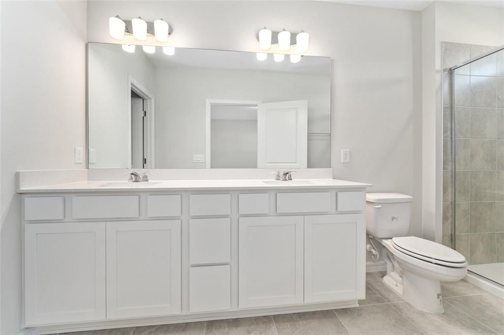 For Rent: $2,450 (4 beds, 2 baths, 1580 Square Feet)