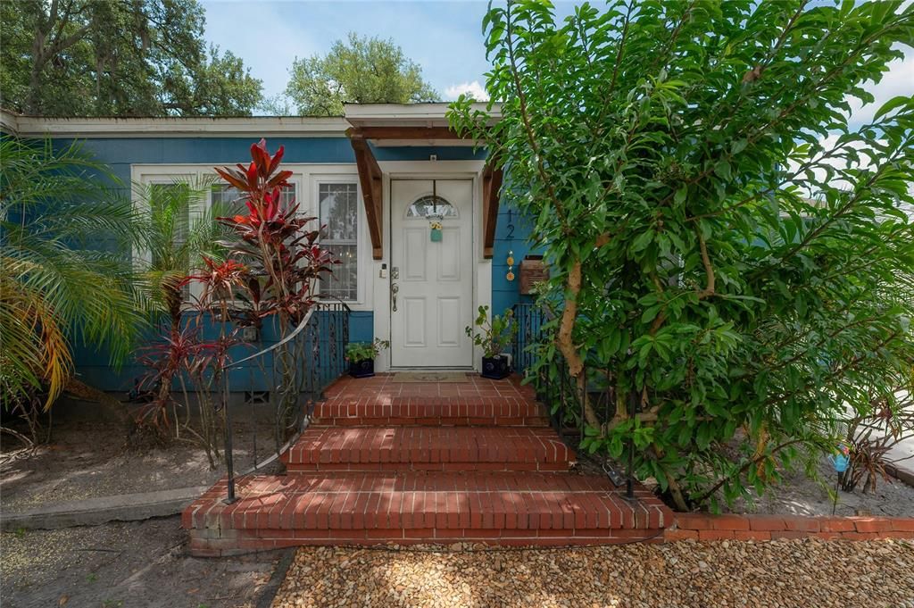 Activo con contrato: $400,000 (3 camas, 2 baños, 1290 Pies cuadrados)