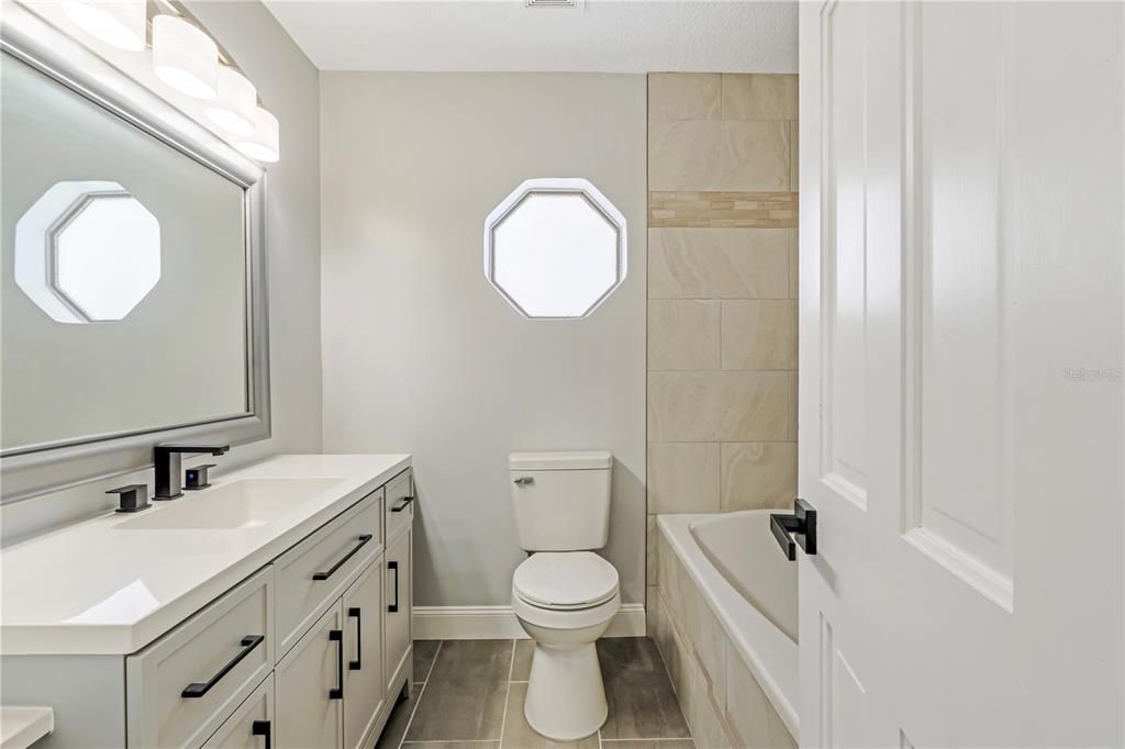 For Sale: $609,000 (5 beds, 2 baths, 2385 Square Feet)