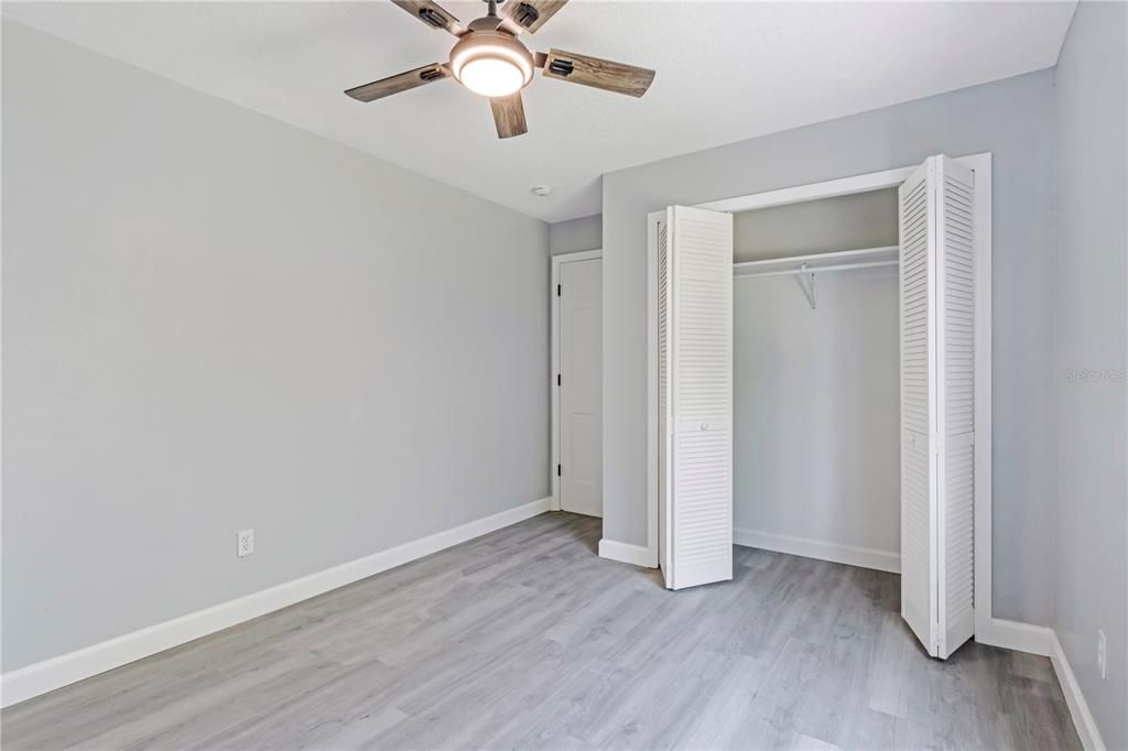 For Sale: $609,000 (5 beds, 2 baths, 2385 Square Feet)