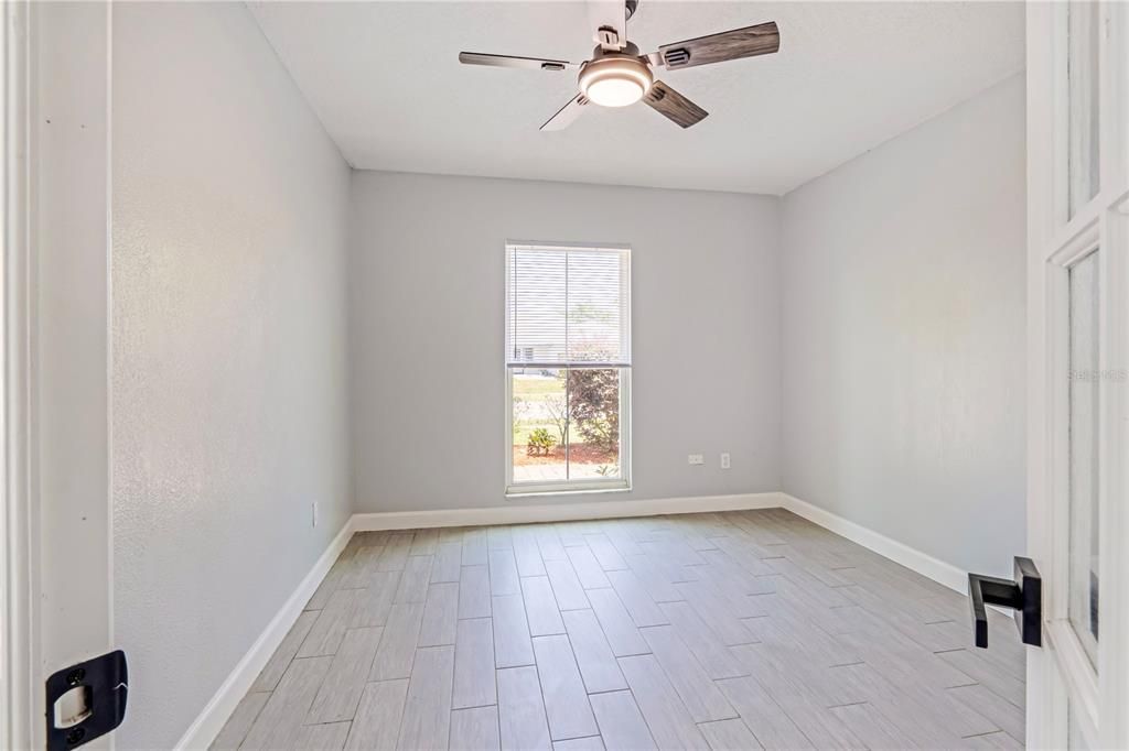 For Sale: $609,000 (5 beds, 2 baths, 2385 Square Feet)