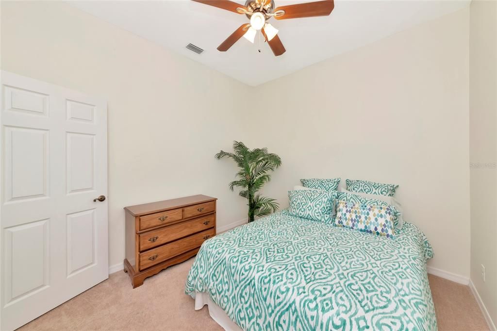 Active With Contract: $549,500 (4 beds, 3 baths, 2470 Square Feet)