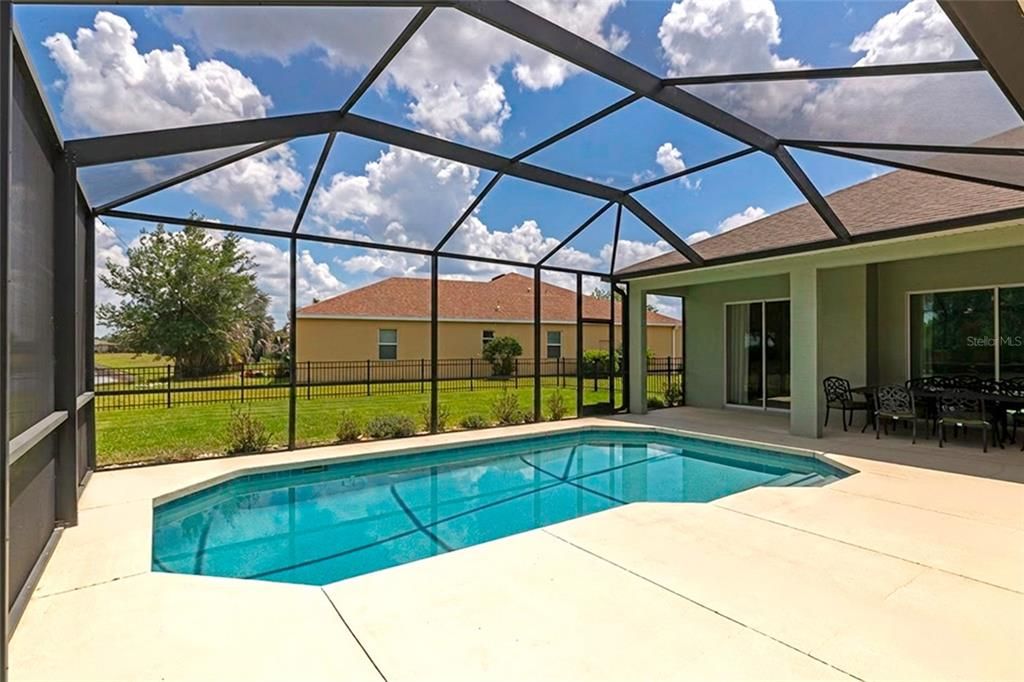 Active With Contract: $549,500 (4 beds, 3 baths, 2470 Square Feet)