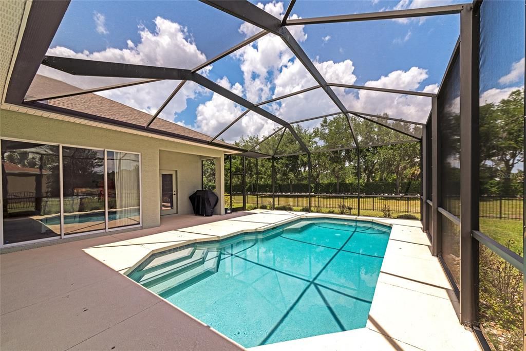 Active With Contract: $549,500 (4 beds, 3 baths, 2470 Square Feet)