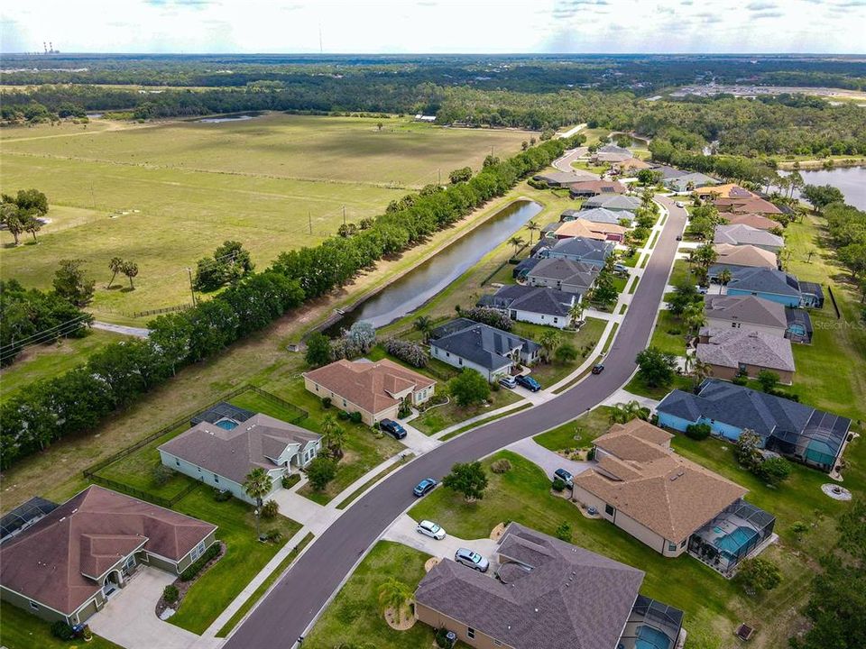 Active With Contract: $549,500 (4 beds, 3 baths, 2470 Square Feet)