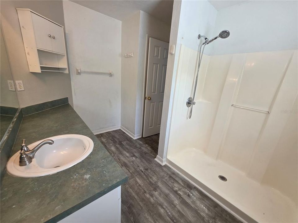 For Sale: $340,000 (3 beds, 2 baths, 1495 Square Feet)